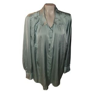 Torrid Plus 3 Silky Sage Green Long Sleeve Collared Button Up Shirt officecore